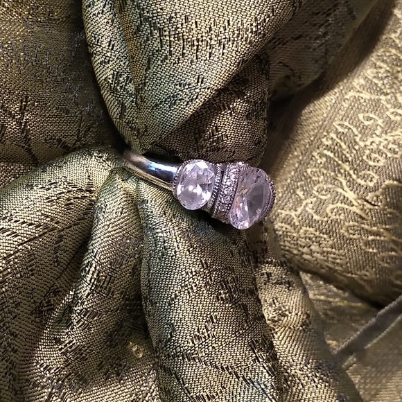 Jeulia three stone SS ring 925 sz. 7 - Picture 2 of 5